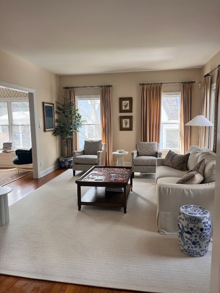 Living room cleaned by Martinez Cleaning Services